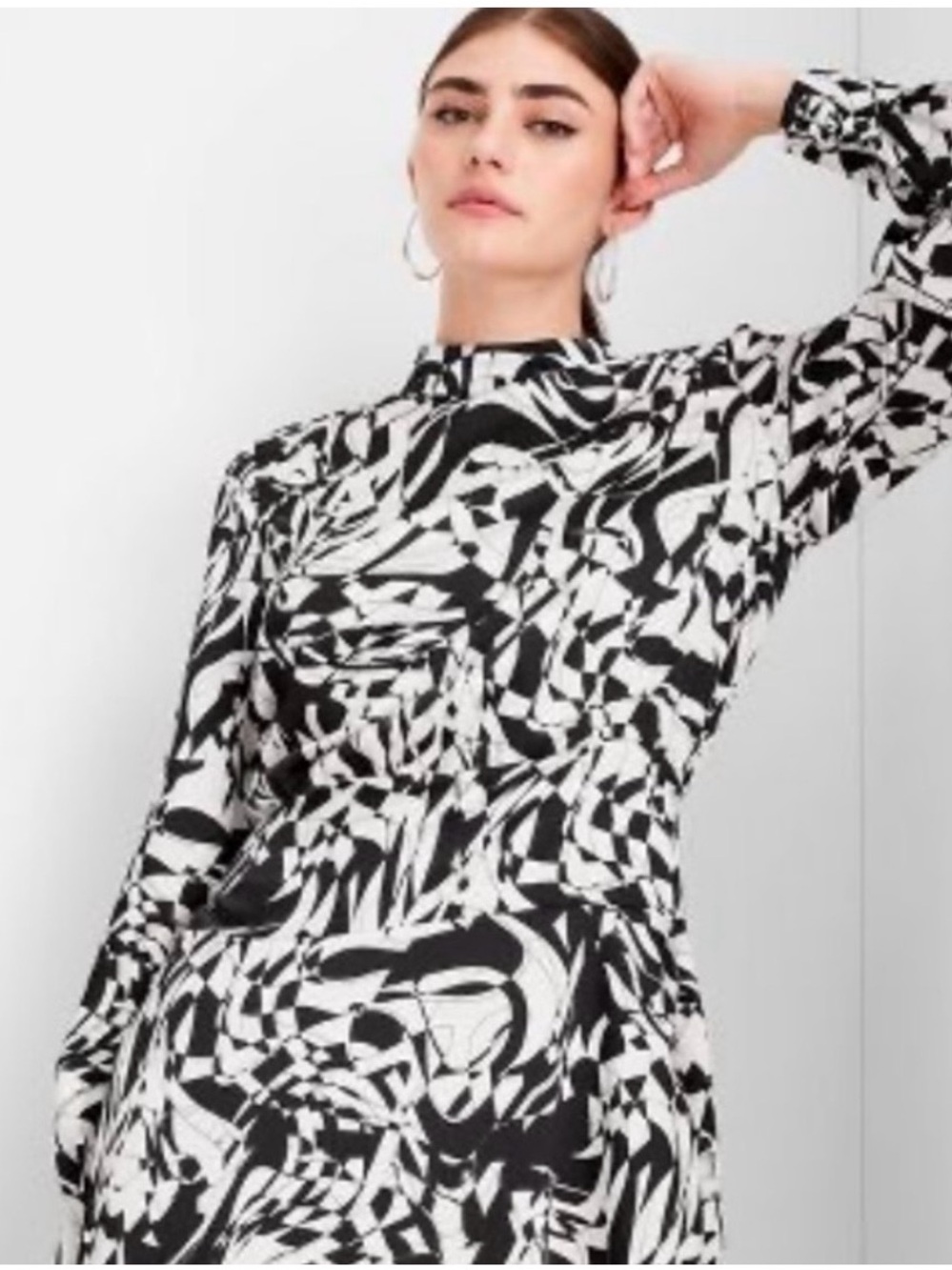 Monochrome Abstract Print Long Sleeve Dress